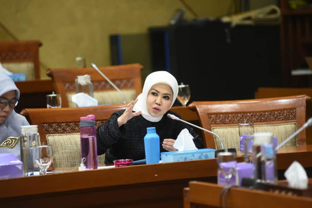 Intan Fauzi: RUU Omnibus Law Harus Menomorsatukan Buruh